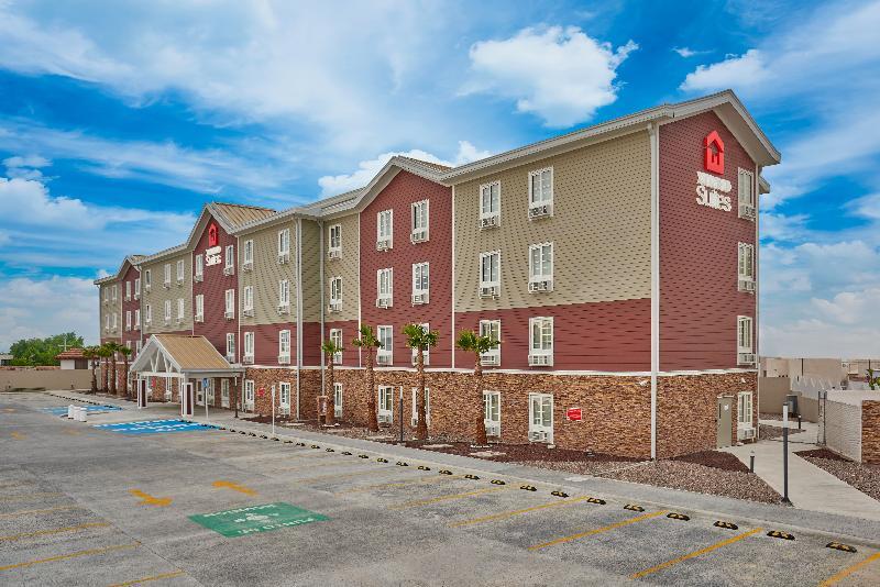 Extended Suites Tijuana Macroplaza Екстериор снимка